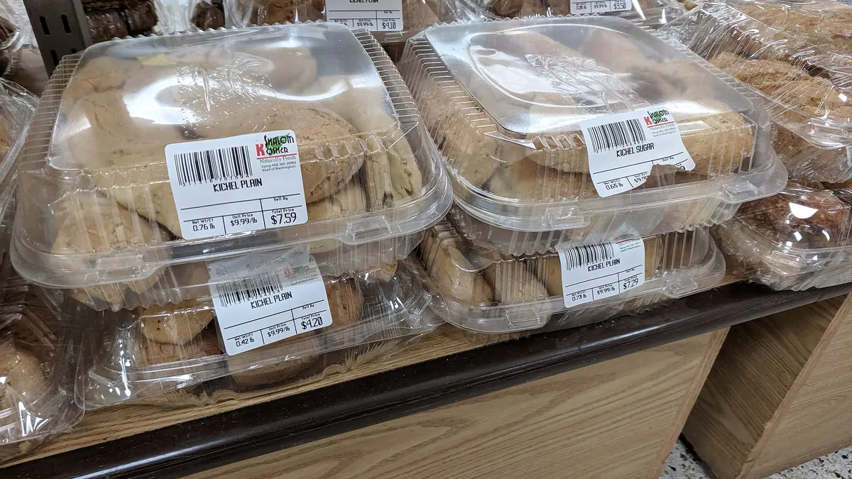 Claphams – bakery in Leigh town centre